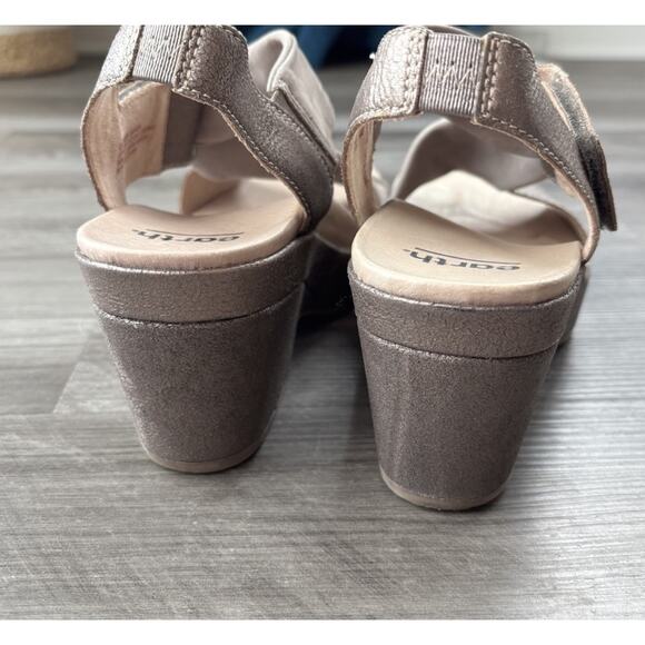 Earth Khaya Kendi Shoes Size 10 Leather Hook & Loop Comfort Wedge Sandal - Picture 4 of 7